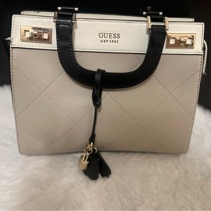 Guess bag